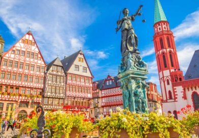 HONEST GUIDE: Where to Stay in Frankfurt