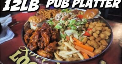 GIANT PUB FOOD CHALLENGE WITH SPICY WINGS! In Orlando Florida | Cheers | Man Vs Food