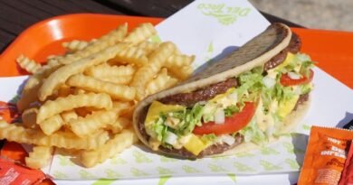 Peace, Love and Burgertacos: Del Taco’s New Mashup Is Bringing America Together Like Never Before