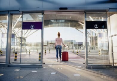 Transit Hotels vs. Airport Hotels: When Does It Make Sense?
