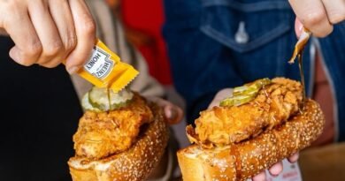 Angry Chickz to Open in Avondale Sept. 11